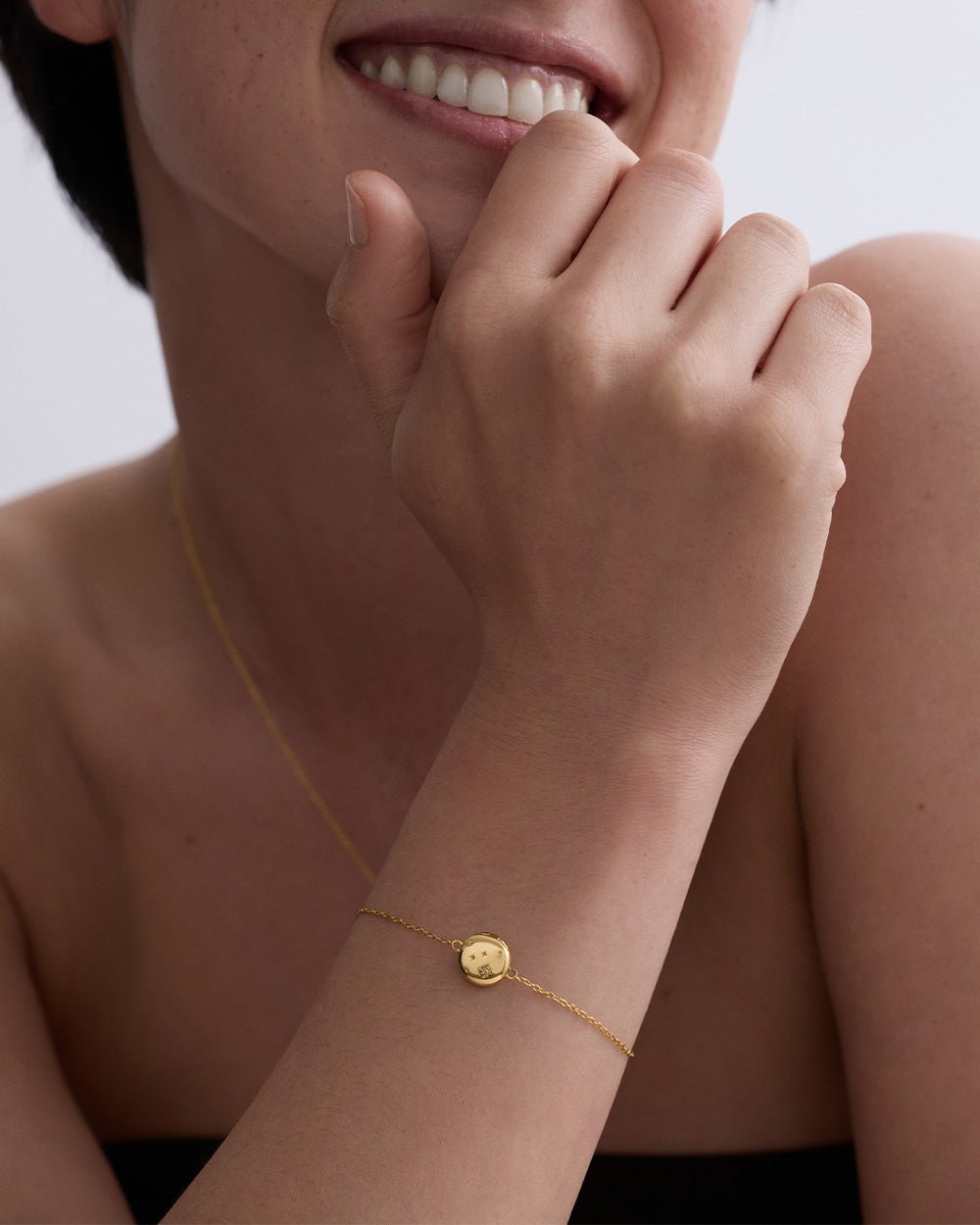 Astley Clarke Gold Celestial Tiny Star Locket Bracelet - MococoAstley Clarke63081YNOB5060504757607Bracelets