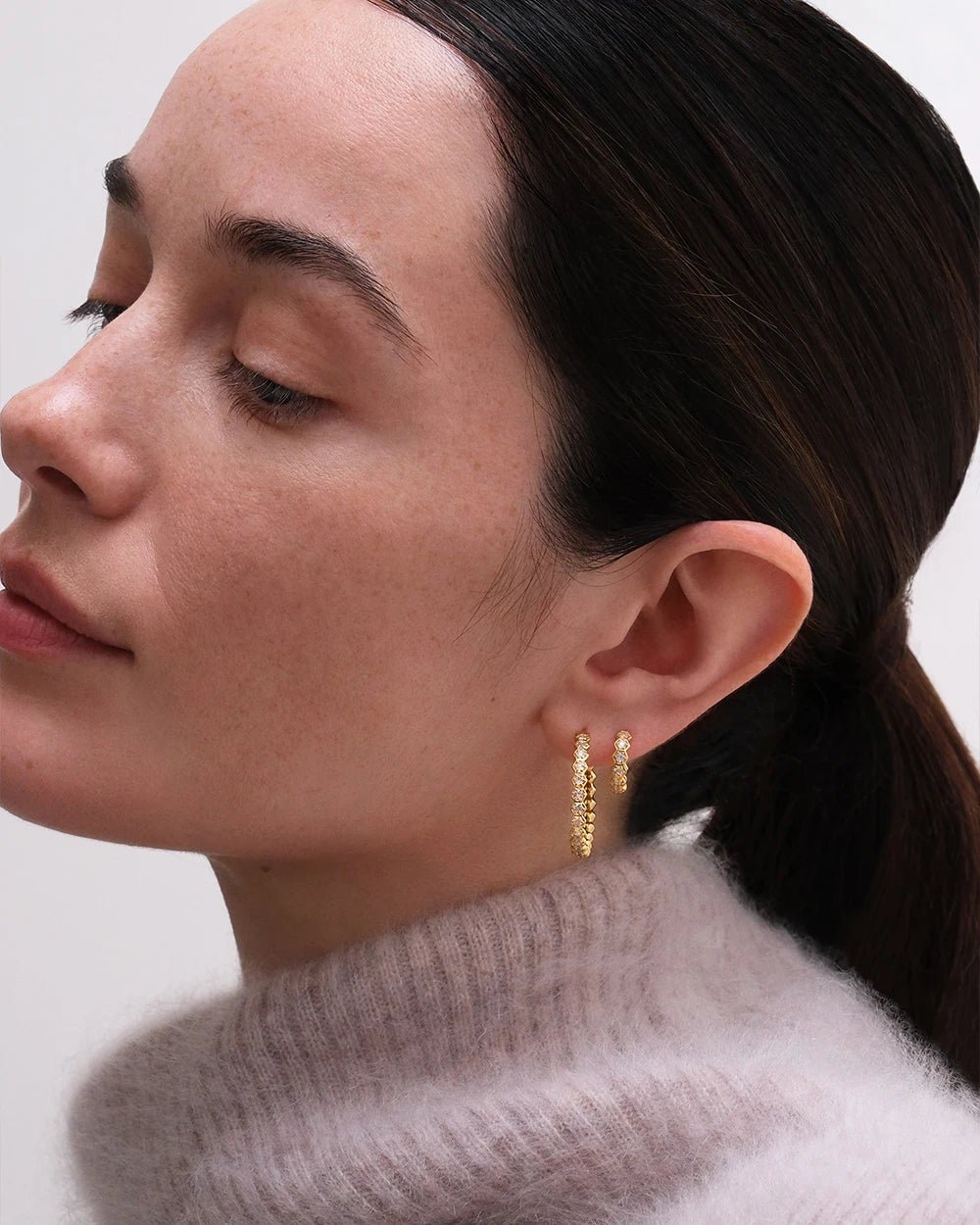 Astley Clarke Gold Vermeil Art Deco Huggie Hoop White Sapphire Earrings - MococoAstley Clarke48001YNOEOSEarrings