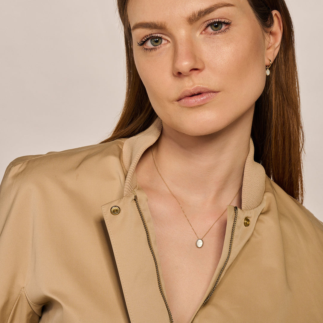Blush 14ct Solid Gold Mother of Pearl Pendant Necklace - MococoBlush3154YMP8720088135174Necklaces