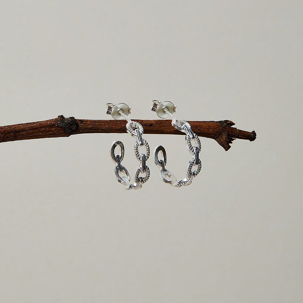 ChloBo Silver Figaro Huggie Hoop Chain Earrings - MococoChloBoSEH34709503117523512Earrings