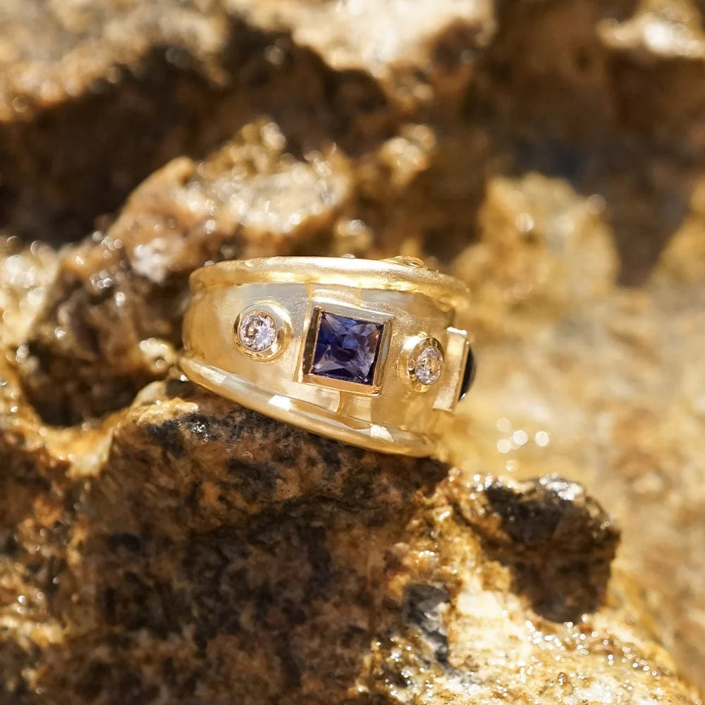 Daisy Chunky Stone Textured Ring