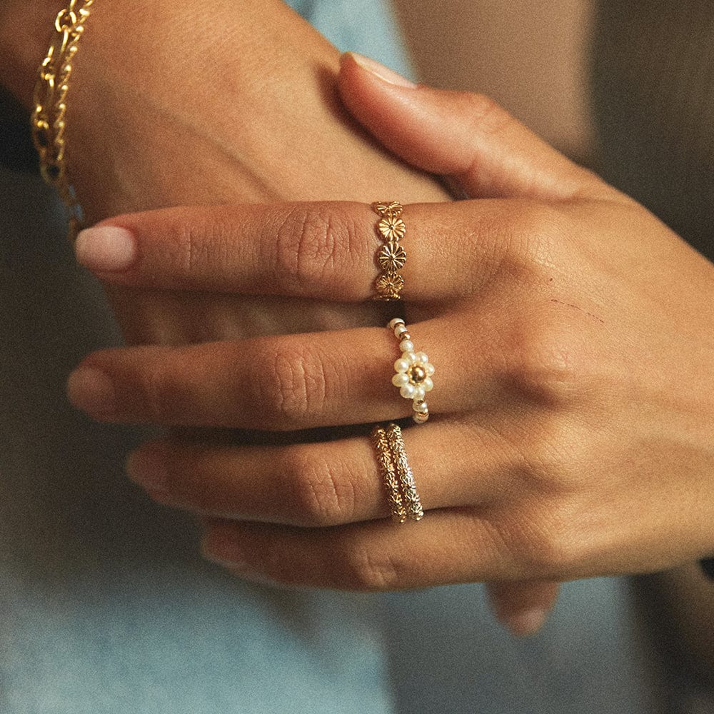 Daisy Bloom Crown Band Ring