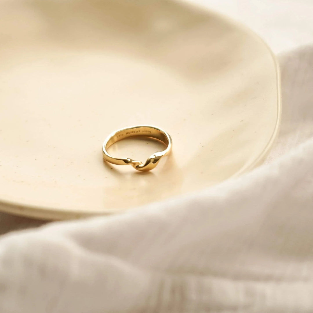 Daisy Estée Lalonde Flow Ring - MococoDaisy London3ELSR25_GP_XS5056104123737Rings