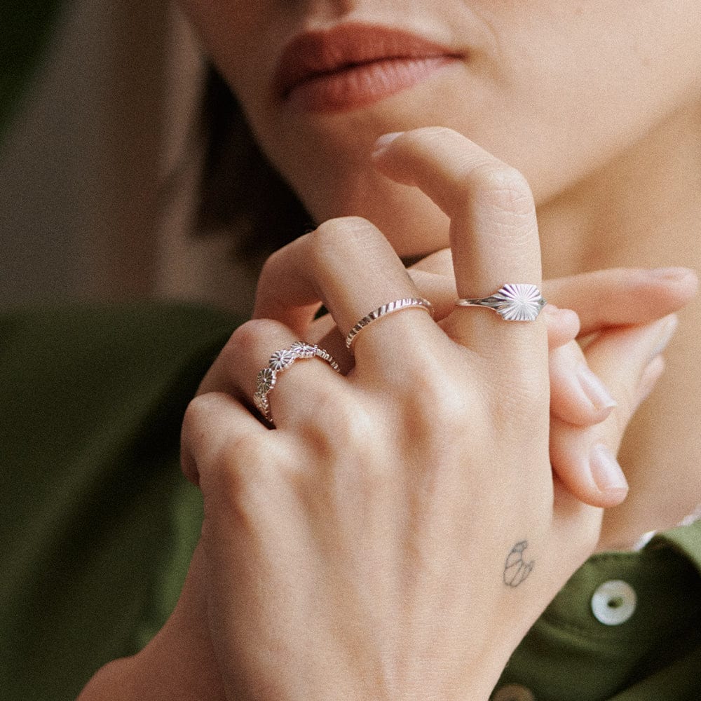 Daisy Estée Lalonde Sunburst Shield Ring - MococoDaisy LondonELSR05_SLV_XS5056104143391Rings