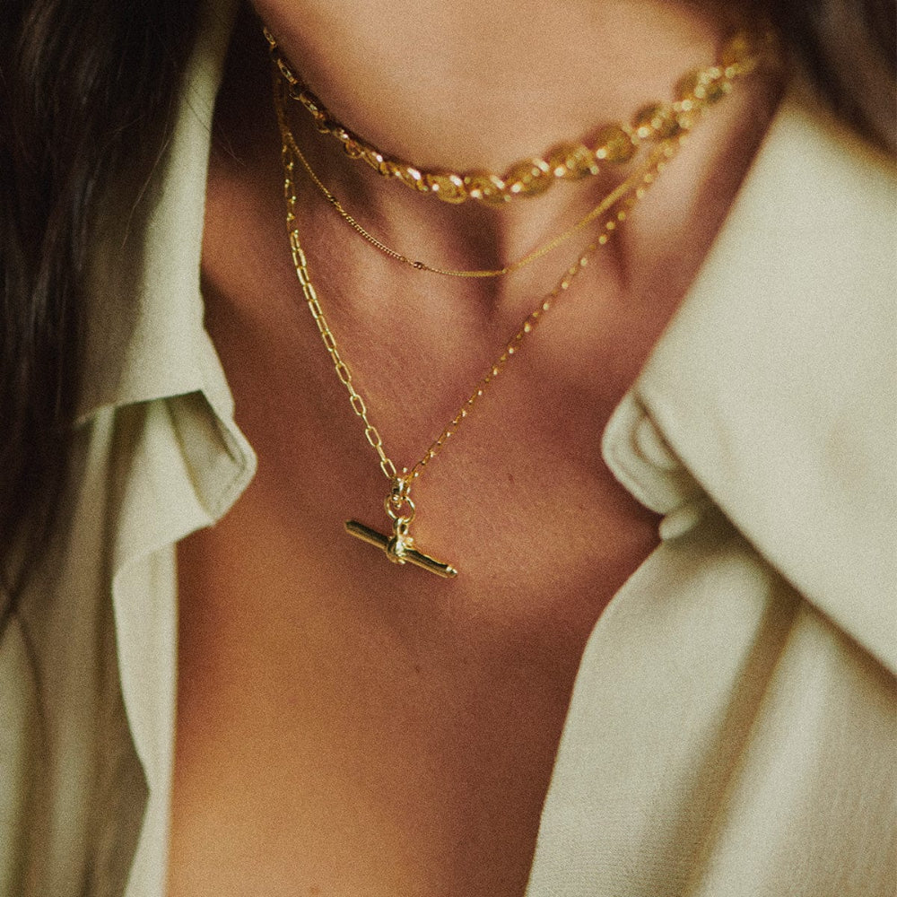 Daisy London 18CT Gold Plate Amulet T Bar Necklace 1