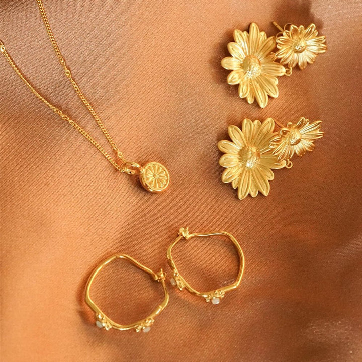 Daisy London 18ct Gold Plate Double Daisy Flower Earrings - MococoDaisy LondonDBE06_GPEarrings