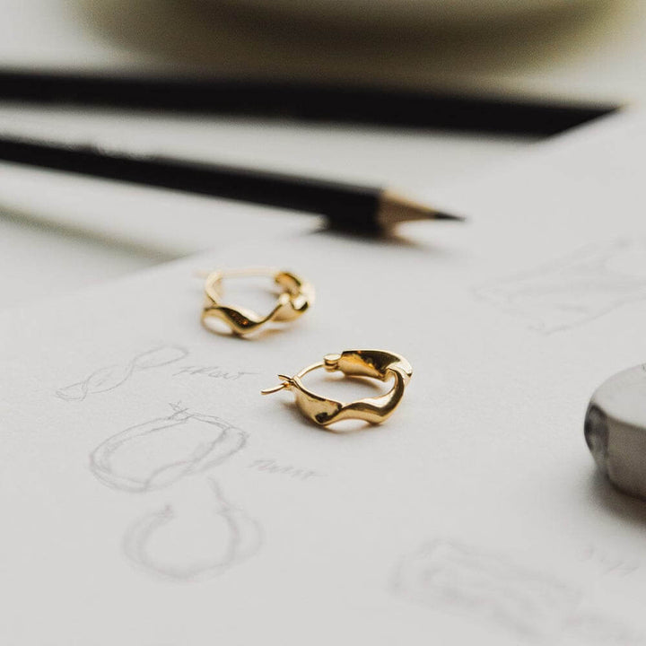 Daisy London 18ct Gold Plate Estee Lalonde Flow Hoop Earrings - MococoDaisy London5ELE53_GPEarrings