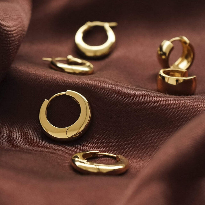Daisy London 18ct Gold Plate Estee Lalonde Maxi Dome Hoop Earrings - MococoDaisy London4ELE42_GPEarrings