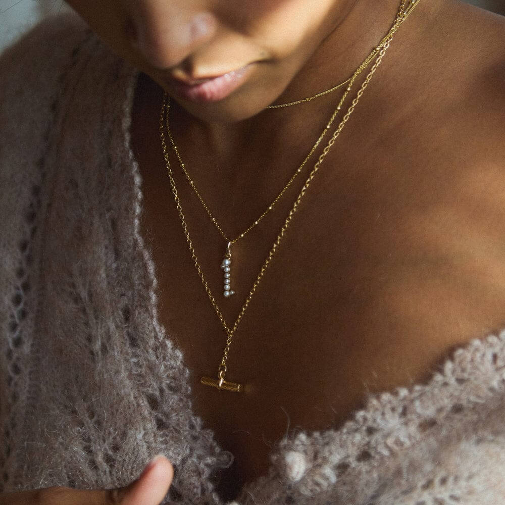 Daisy London 18ct Gold Plate Letter I Pearl Initial Charm Necklace - MococoDaisy LondonBN_INecklaces