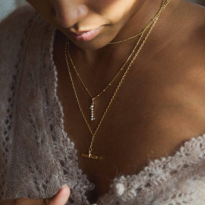 Daisy London 18ct Gold Plate Letter I Pearl Initial Charm Necklace - MococoDaisy LondonBN_INecklaces