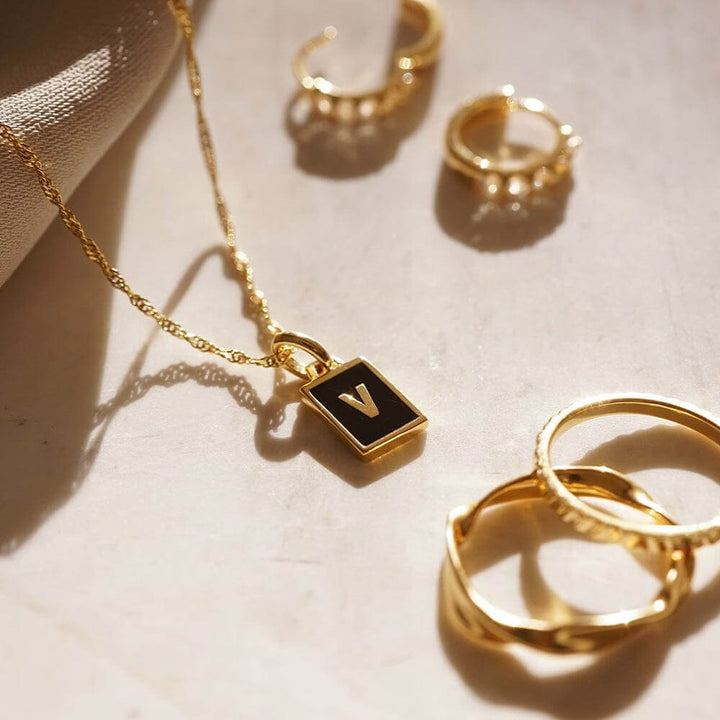 Daisy London 18ct Gold Plate Letter V Personalised Initial Necklace - MococoDaisy LondonBETV_GPNecklaces