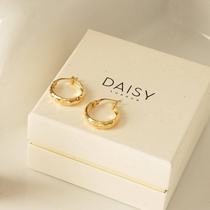 Daisy London 18ct Gold Plate Midi Textured Hoop Earrings - MococoDaisy LondonE3112_GPEarrings