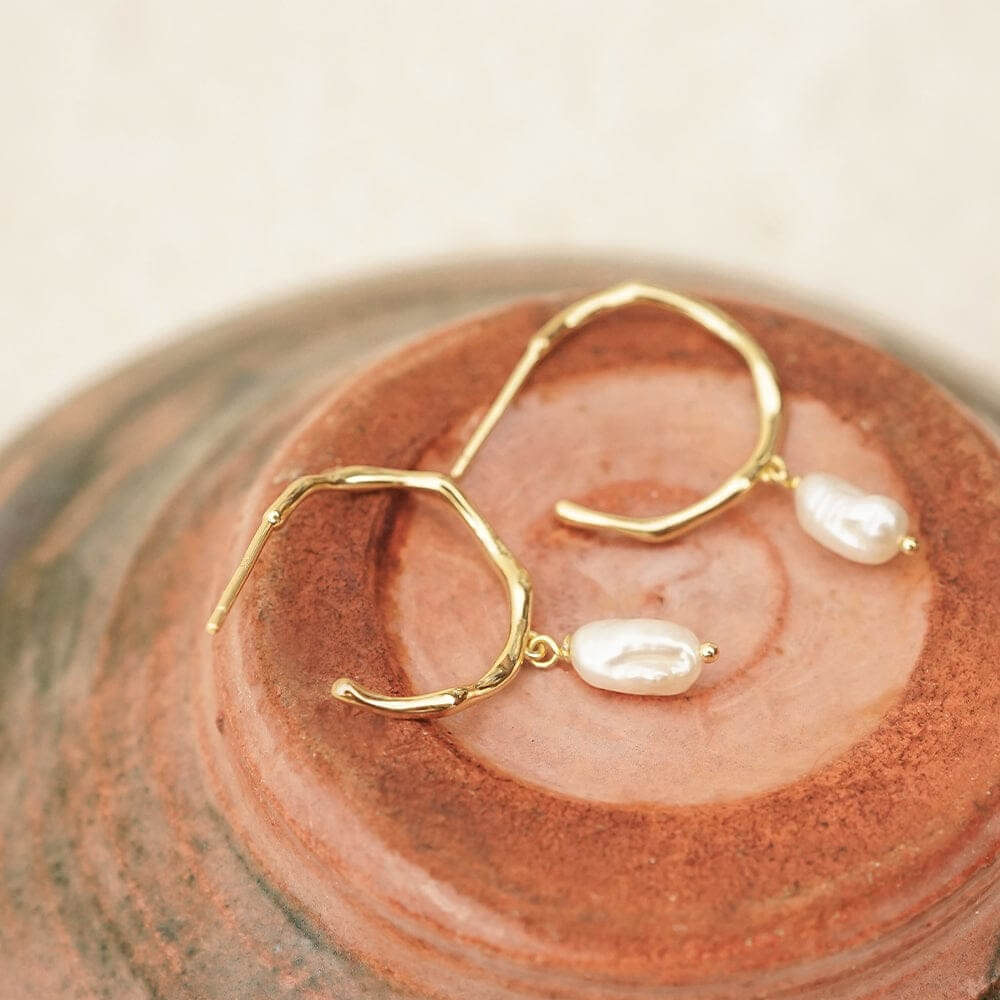 Daisy London 18ct Gold Plate Organic Hoop Pearl Drop Earrings - MococoDaisy LondonSE12_GPEarrings