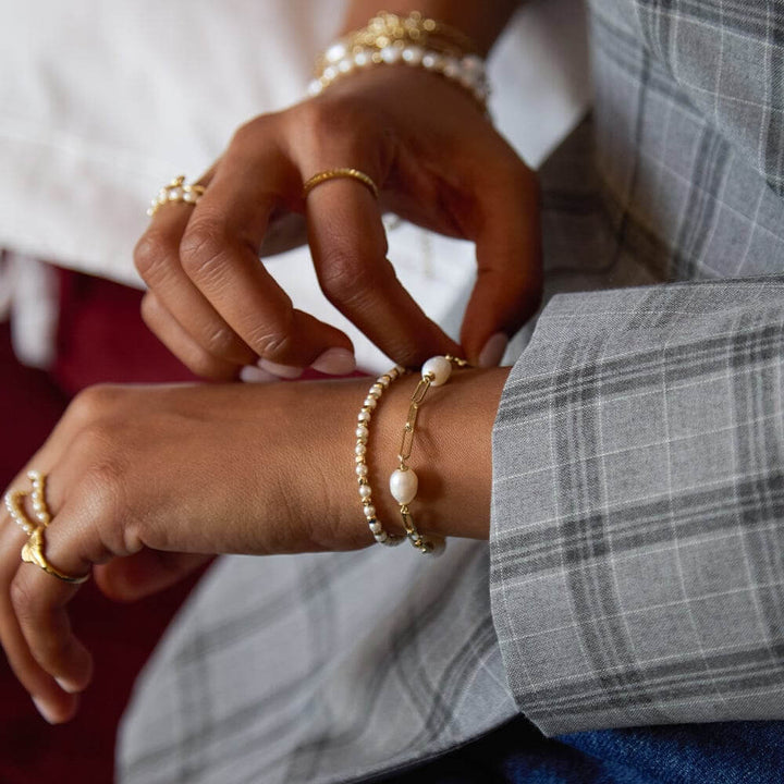 Daisy London 18ct Gold Plate Pearl and Bead Bracelet - MococoDaisy LondonBPBR02_GPBracelets