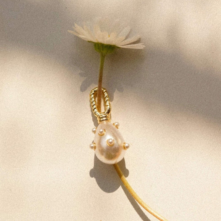 Daisy London 18ct Gold Plate Shrimps Pearl Charm Bracelet - MococoDaisy LondonGSET160_GPBracelets