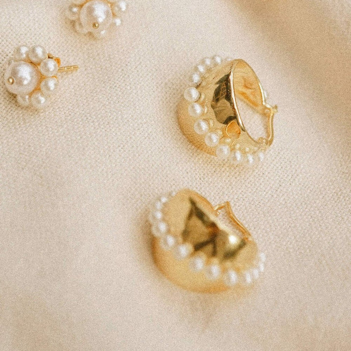 Daisy London 18ct Gold Plate Shrimps Pearl Maxi Hoop Earrings - MococoDaisy LondonSHE004_GPEarrings