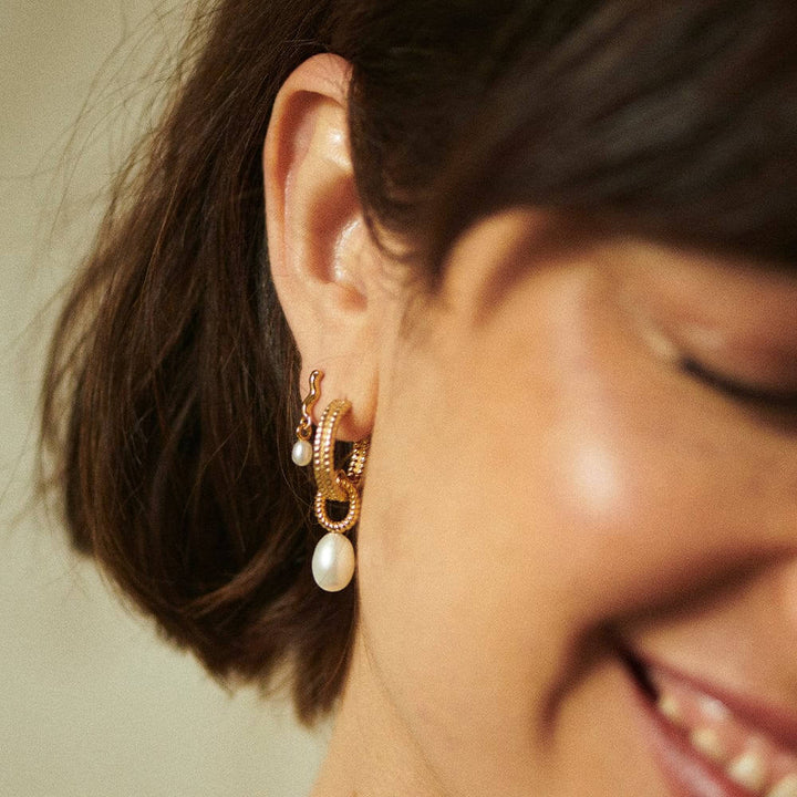 Daisy London 18ct Gold Plate Wave Seed Pearl Stud Earrings - MococoDaisy LondonTE02_GPEarrings