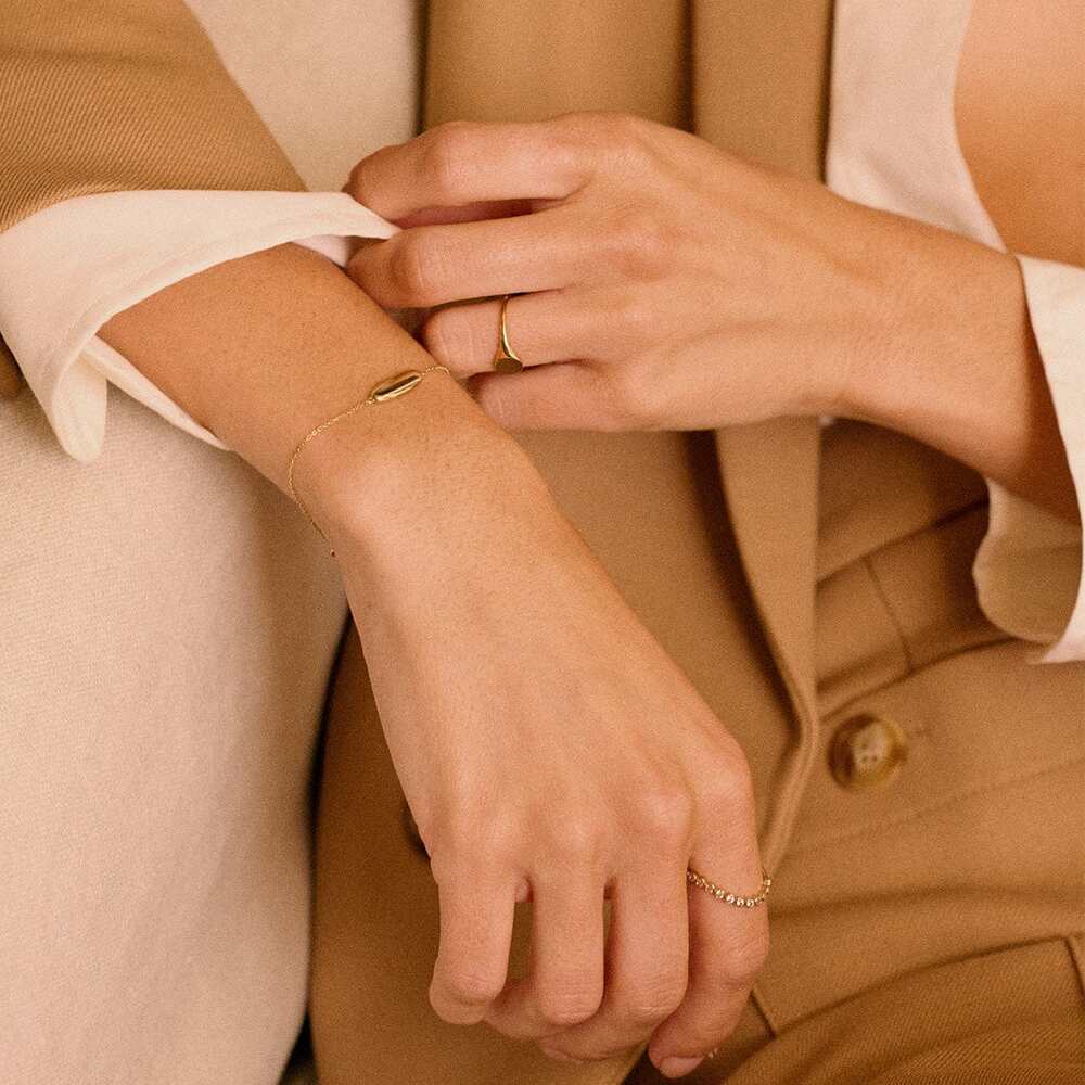 Daisy London Gold Engravable Pebble Bracelet Additional Image - 3