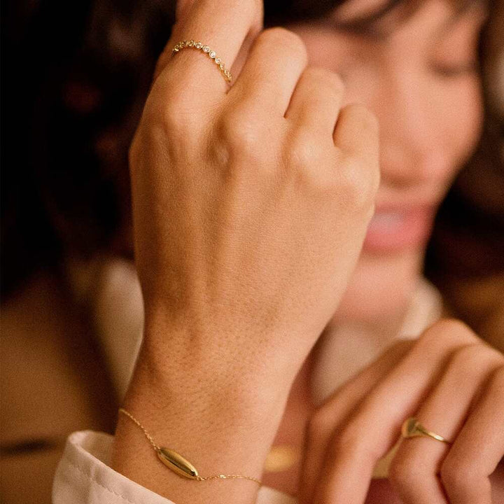 Daisy London Gold Engravable Pebble Bracelet Additional Image - 4