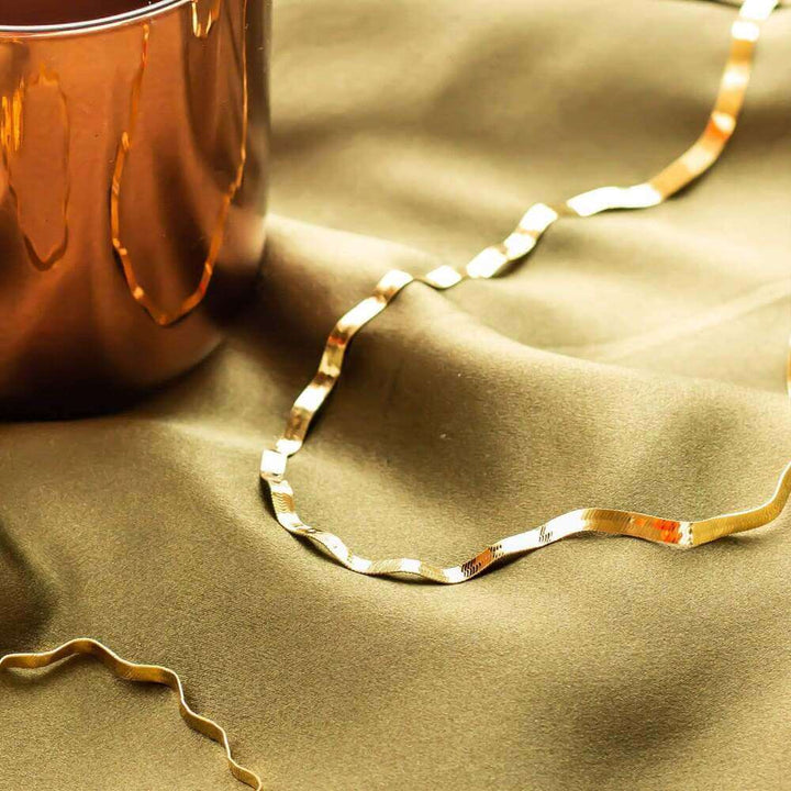Daisy London Gold Estee Lalonde Wavy Snake Chain Necklace - MococoDaisy London3ELN27_GPNecklaces