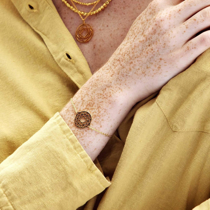 Daisy London Gold Heart Chakra Chain Bracelet - MococoDaisy LondonCHKBR10045055379310071Bracelets