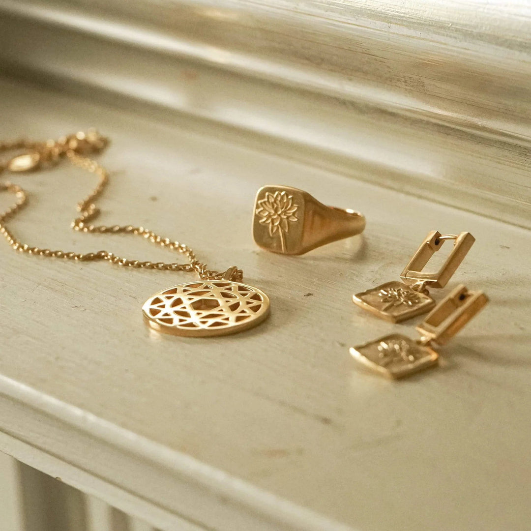 Daisy London Gold Heart Chakra Necklace - MococoDaisy LondonNCHK40045055379320292Necklaces