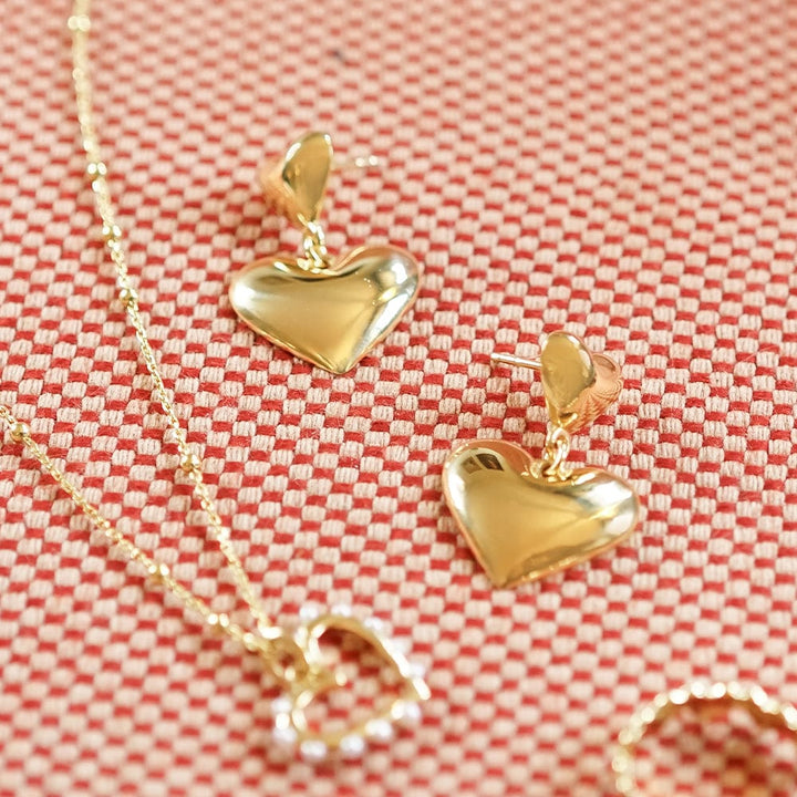 Daisy London Gold Heart Drop Earrings - MococoDaisy LondonHTE01_GP5056104126691Earrings