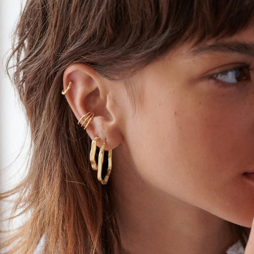 Daisy London Gold Midi Wavy Snake Hoop Earrings - MococoDaisy LondonE3101_GP5056104123881Earrings