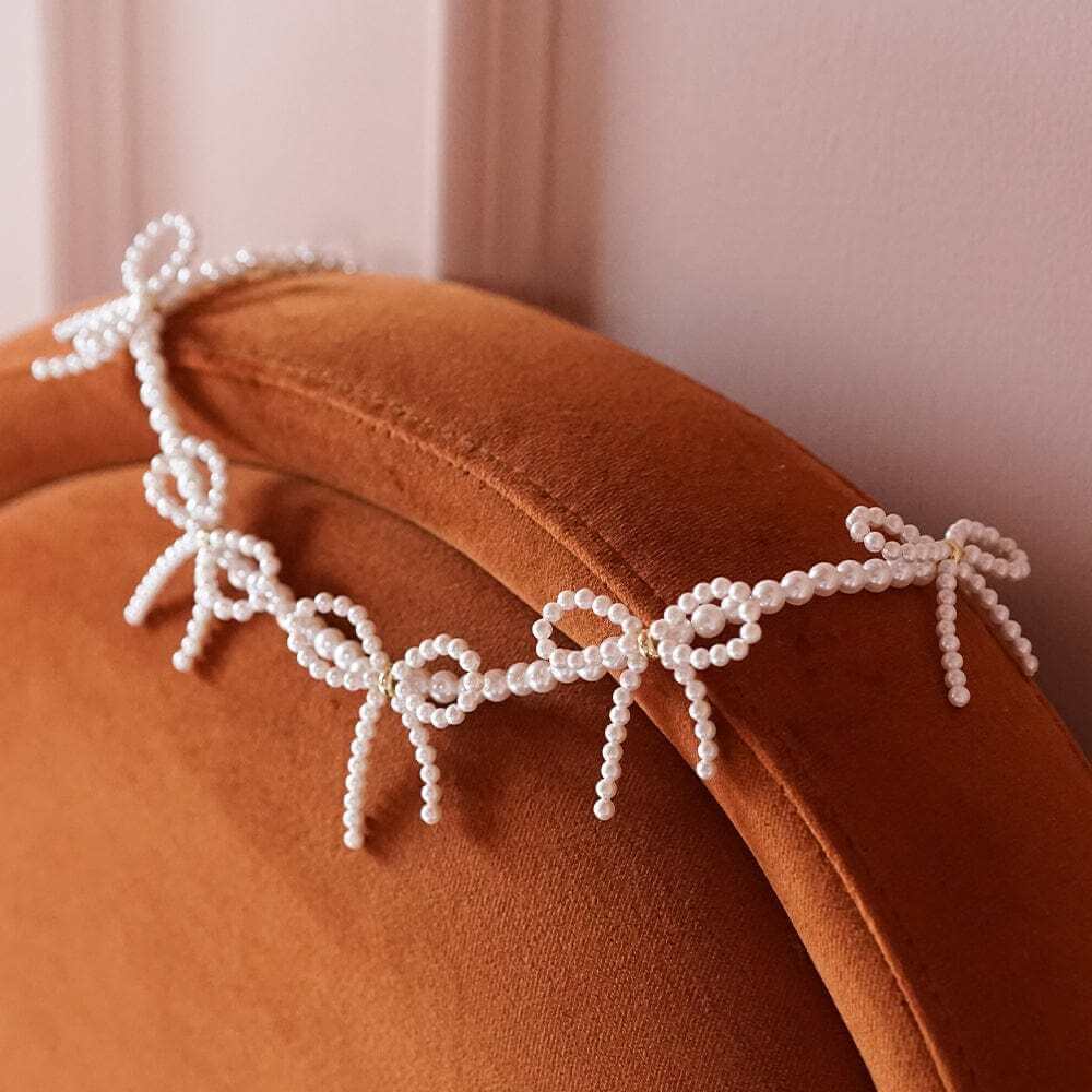 Daisy London Gold Pearl Bow Station Necklace - MococoDaisy LondonBPN03_GPNecklaces
