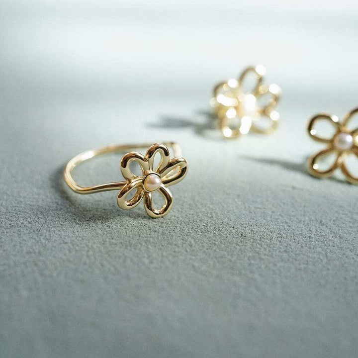 Daisy London Gold Plate Bow Ring Additional Image - 2