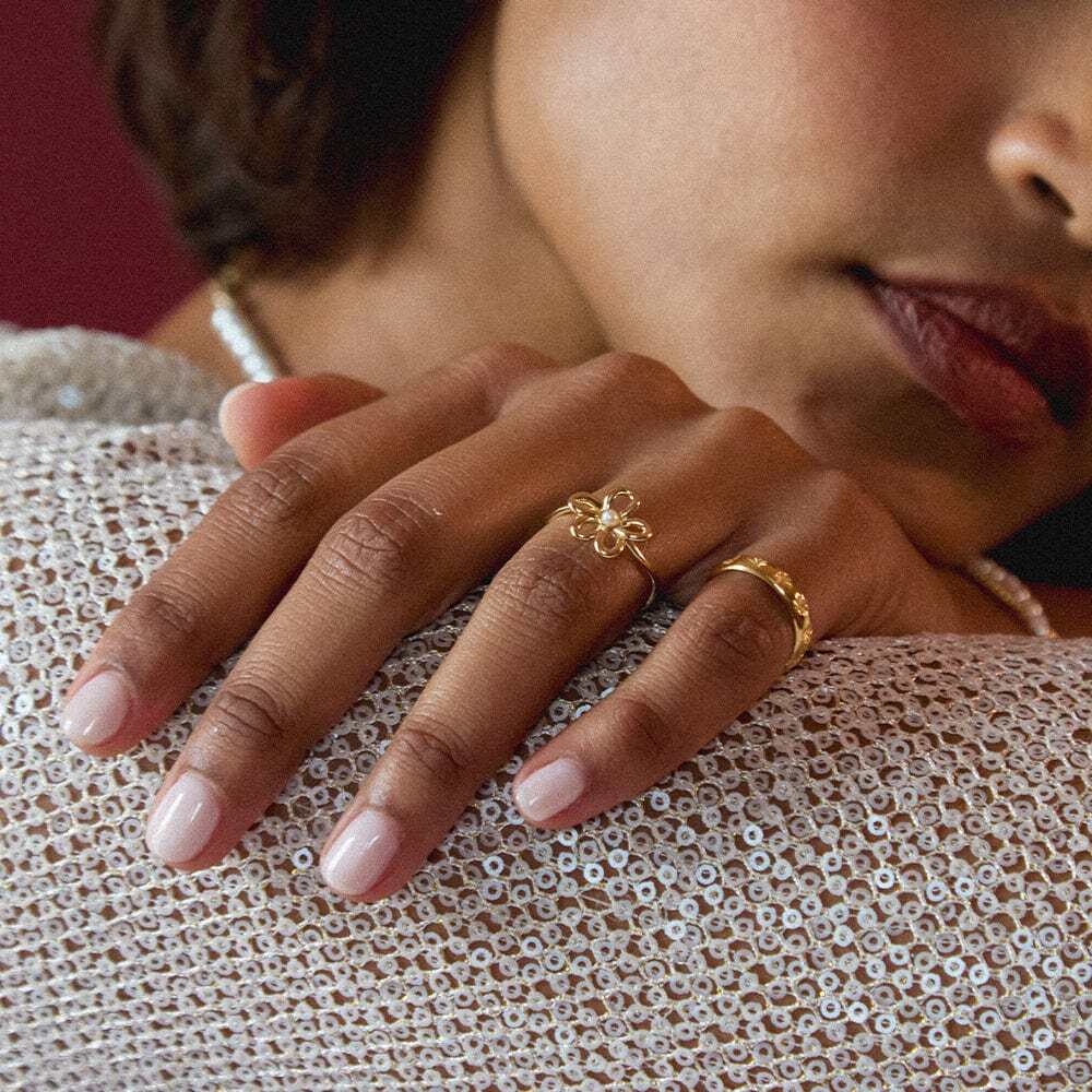 Daisy London Gold Plate Bow Ring Additional Image - 3