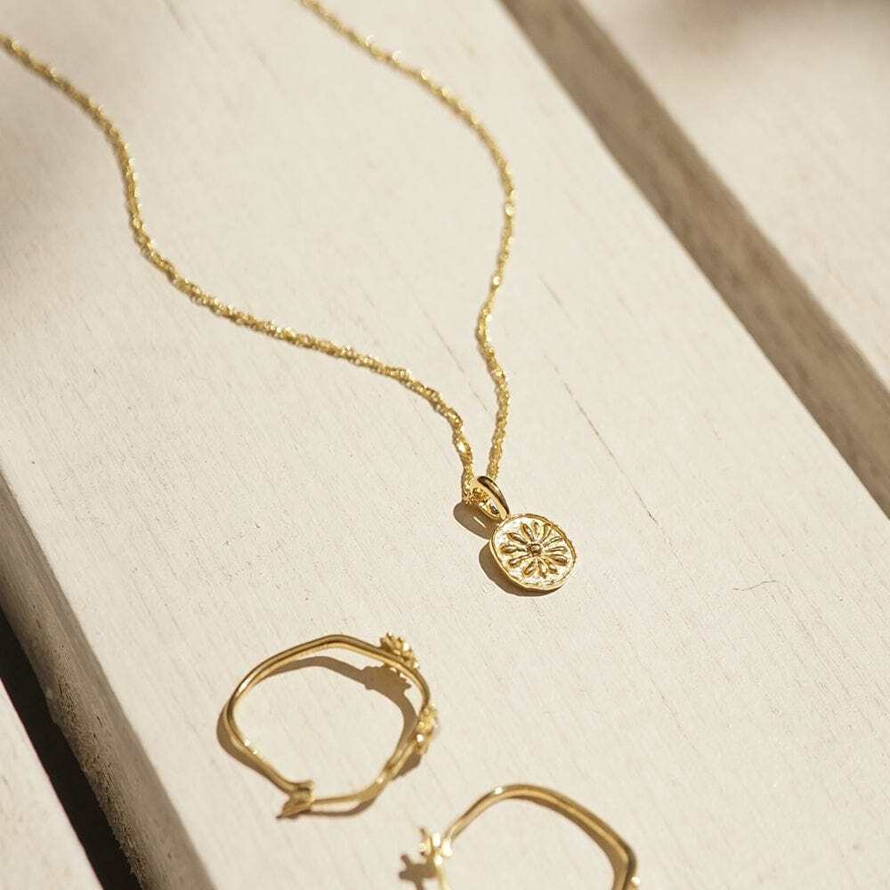 Daisy London Gold Plate Daisy Flower Necklace Additional Image - 2