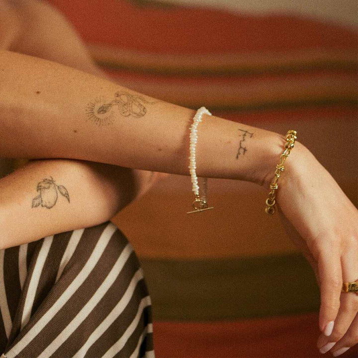 Daisy London Gold Plate Polly Knot Chain Bracelet Additional Image - 5