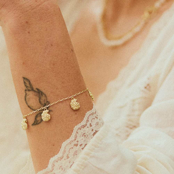Daisy London Gold Plate Polly Shell Charm Bracelet Additional Image - 1