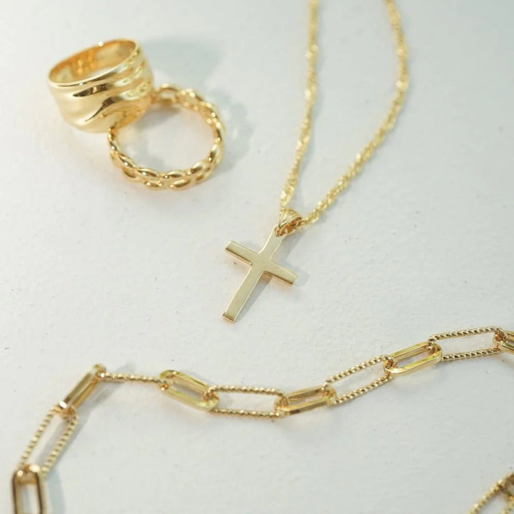 Daisy London Gold Polly Cross Necklace - MococoDaisy LondonSPN03_GP5056104126318Necklaces