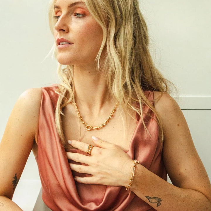 Daisy London Gold Polly Knot Bracelet and Necklace Set - MococoDaisy LondonJewellery Sets