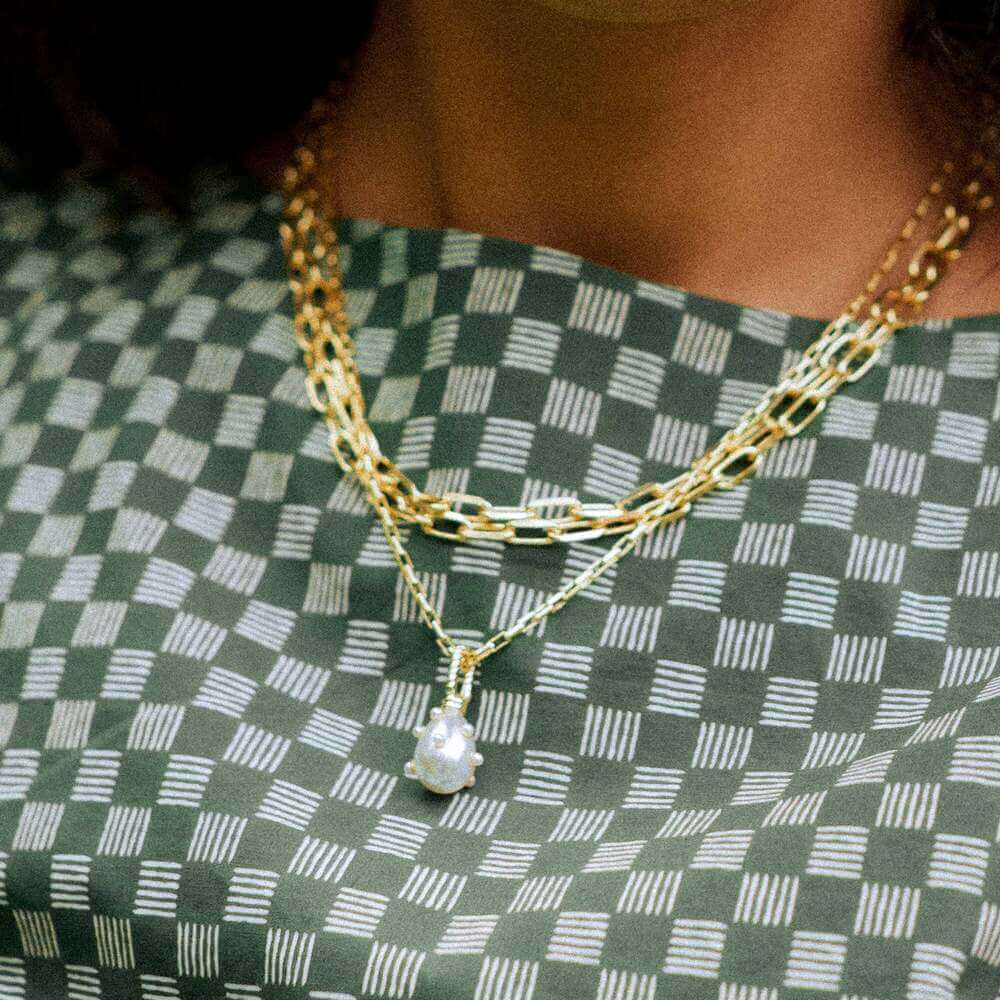 Daisy London Gold Shrimps Pearl Charm Necklace - MococoDaisy LondonSHN004_GPNecklaces