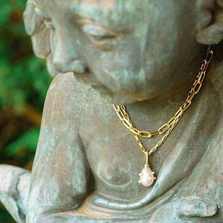 Daisy London Gold Shrimps Pearl Charm Necklace - MococoDaisy LondonSHN004_GPNecklaces