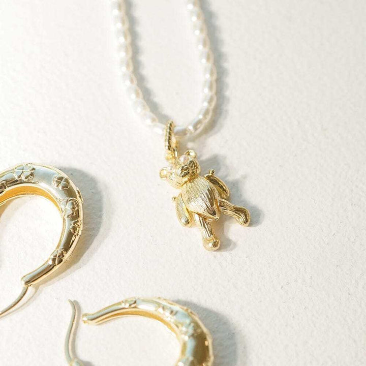 Daisy London Gold Shrimps Teddy Bear Pearl Necklace - MococoDaisy LondonSHN010_GPNecklaces