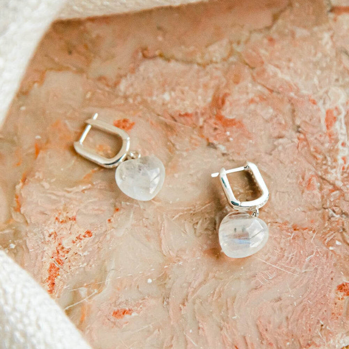 Daisy London Silver Beloved Moonstone Heart Drop Earrings - MococoDaisy LondonJE04_SLVEarrings