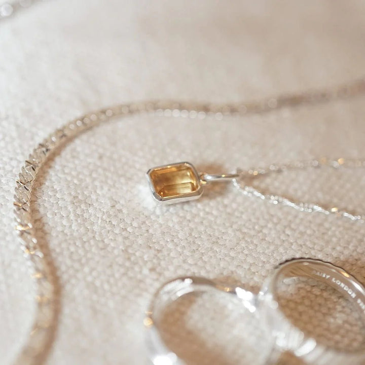 Daisy London Silver Citrine November Birthstone Charm Necklace - MococoDaisy LondonBS23_SLVNecklaces