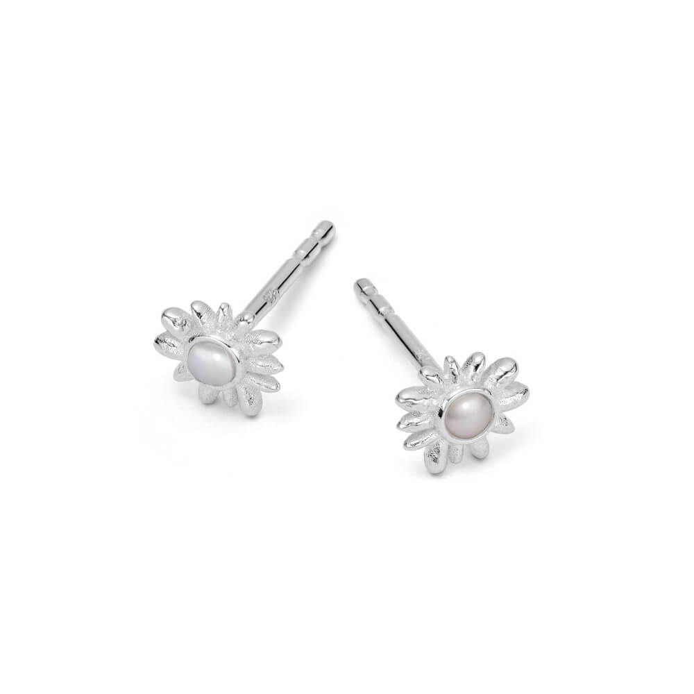 Daisy London Silver Daisy Mini Mother Of Pearl Stud Earrings - MococoDaisy LondonDBE01_SLVEarrings