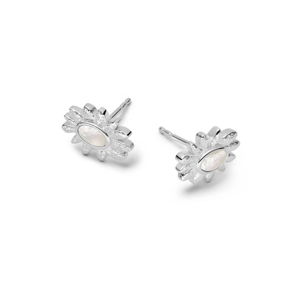 Daisy London Silver Daisy Mother Of Pearl Stud Earrings - MococoDaisy LondonDBE03_SLVEarrings