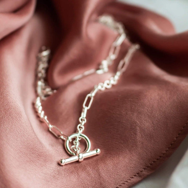Daisy London Silver Estee Lalonde Interlock Chain Necklace - MococoDaisy London3ELN29_SLVNecklaces
