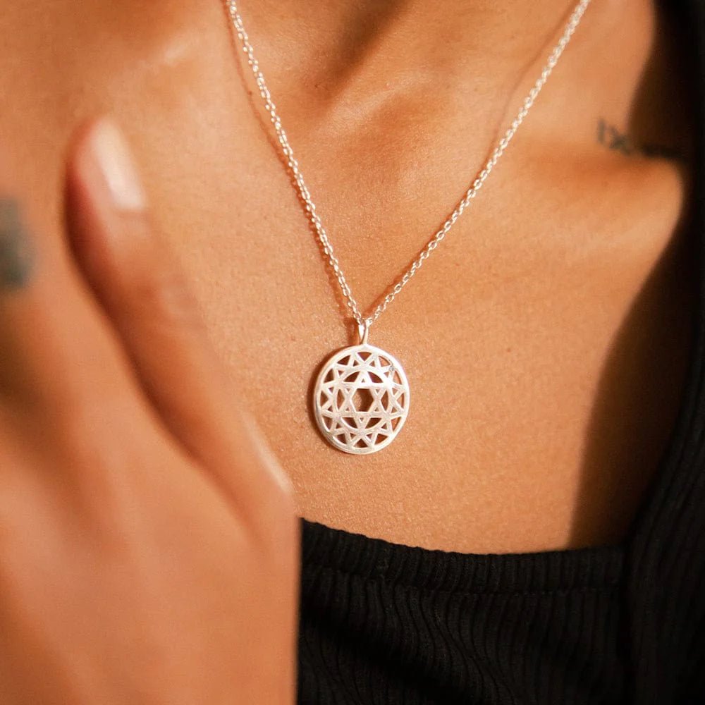 Daisy London Silver Heart Chakra Necklace - MococoDaisy LondonNCHK30045055379320155Necklaces