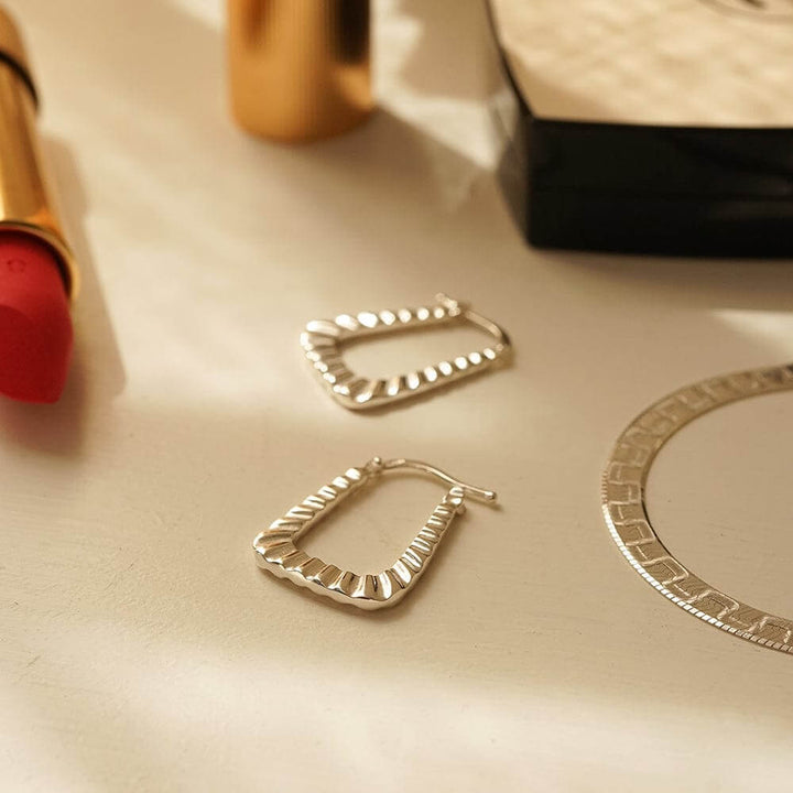 Daisy London Silver Maxi Ridged Creole Hoop Earrings - MococoDaisy LondonE3109_SLVEarrings