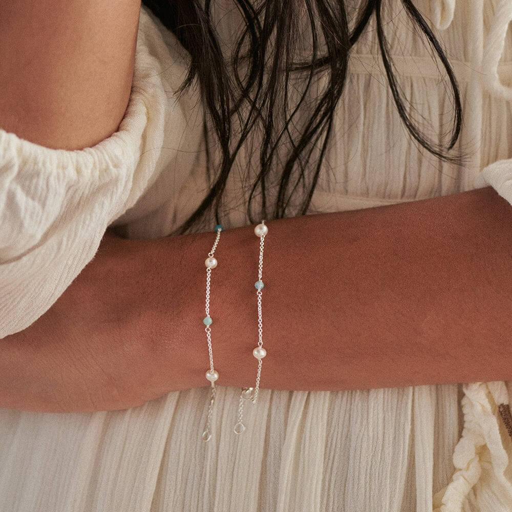 Daisy London Silver Pearl and Blue Bead Bracelet - MococoDaisy LondonSBR07_SLVBracelets