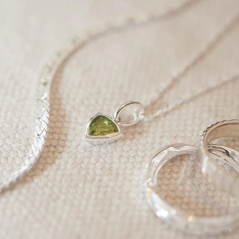 Daisy London Silver Peridot August Birthstone Charm Necklace - MococoDaisy LondonBS20_SLVNecklaces