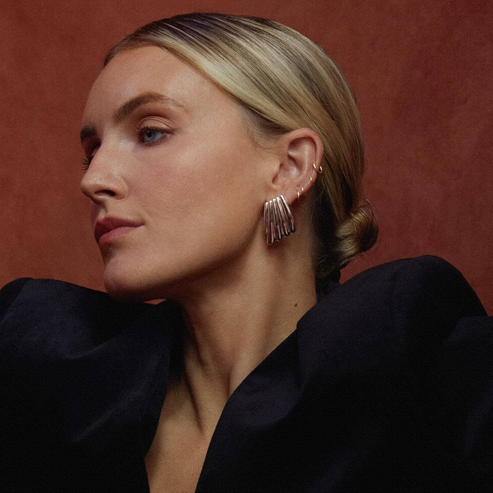 Daisy London Silver Plated Polly Sayer Oversized Wave Stud Earrings - MococoDaisy LondonSPE11_SLVEarrings