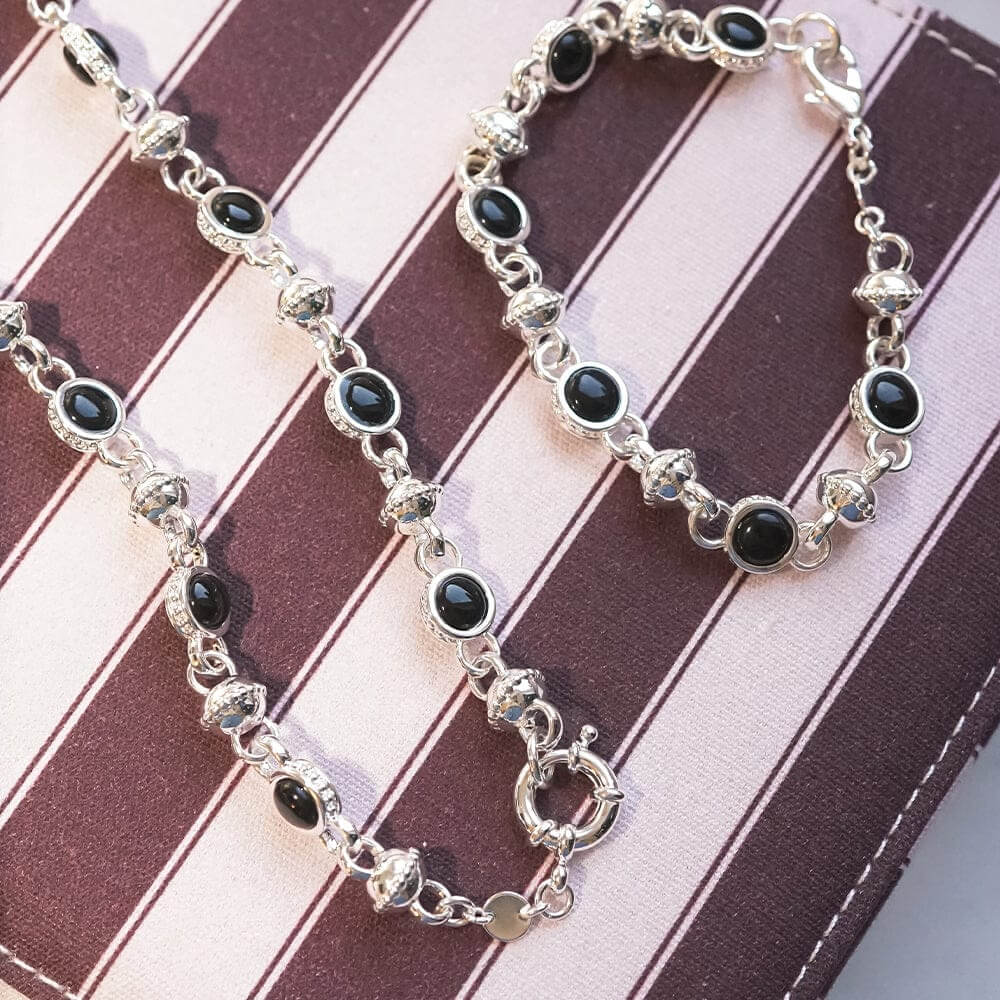 Daisy London Silver Polly Sayer Black Onyx Chain Bracelet - MococoDaisy LondonSPBR07_SLV5056104133088Bracelets